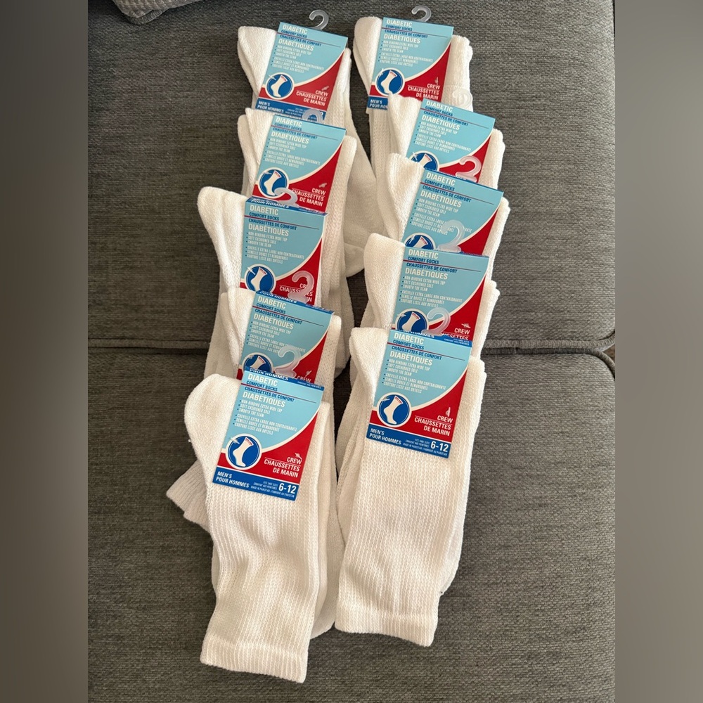NWT  Crew Socks - Snow White/ 10 pairs